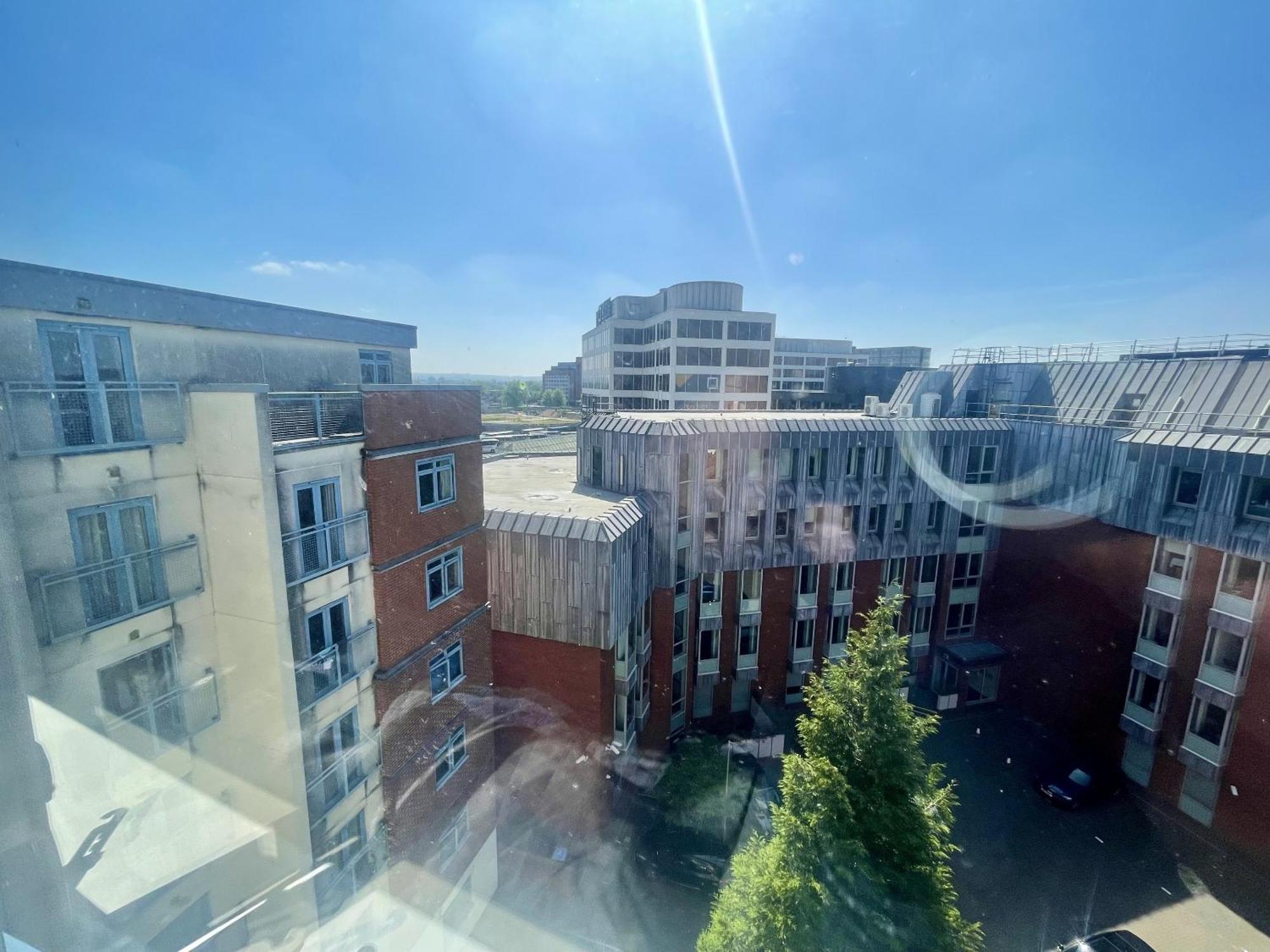 Hk Life Serviced Apartment , City Centre Swindon Exterior foto