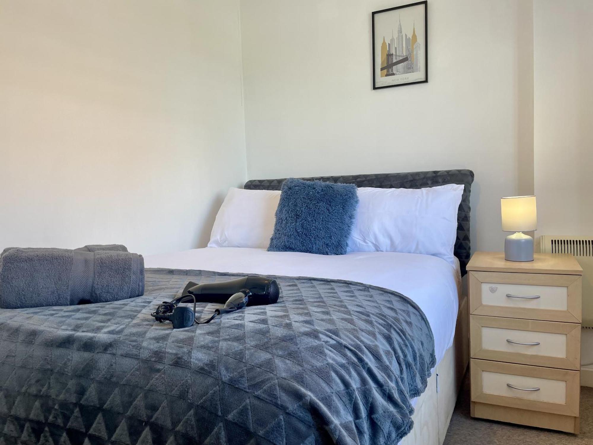 Hk Life Serviced Apartment , City Centre Swindon Exterior foto
