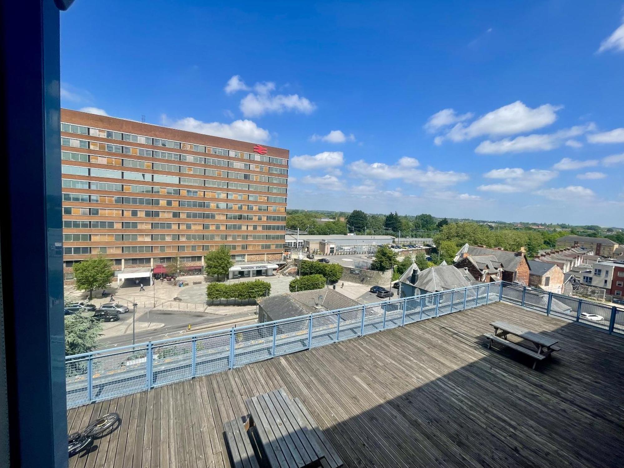 Hk Life Serviced Apartment , City Centre Swindon Exterior foto